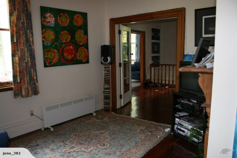 Photo of property in 143 Wadestown Road, Wadestown, Wellington, 6012