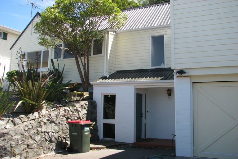 Photo of property in 26 Amapur Drive, Khandallah, Wellington, 6035