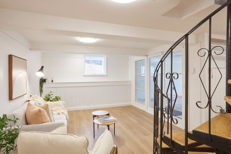 Photo of property in 1 Sussex Terrace, Riverhead, 0820