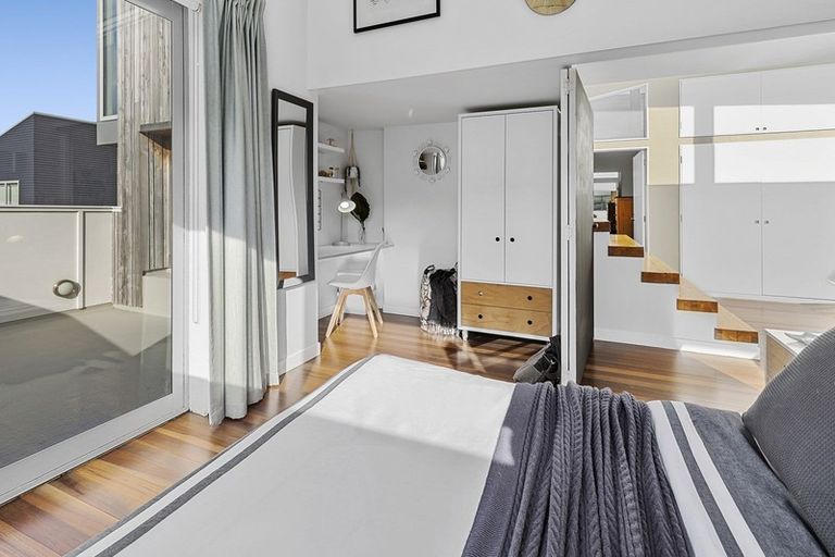 Photo of property in 5 Boardwalk Lane, Seatoun, Wellington, 6022