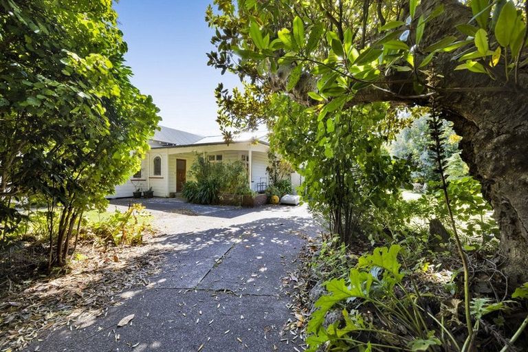 Photo of property in 8 Hadfield Street, Patea, 4520