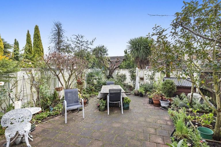 Photo of property in 3/126 Idris Road, Strowan, Christchurch, 8052