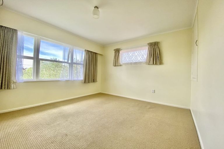 Photo of property in 25 Clayton Road, Manurewa, Auckland, 2102