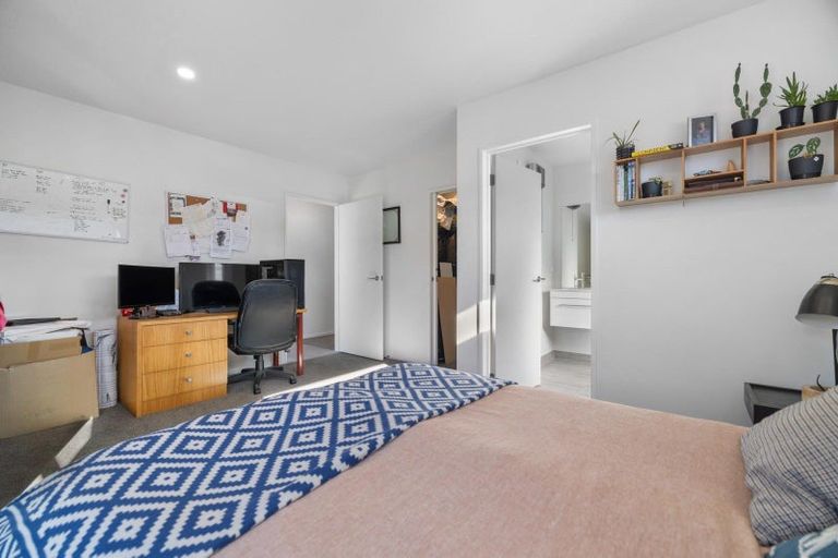 Photo of property in 33 Headley Drive, Lower Shotover, Queenstown, 9304