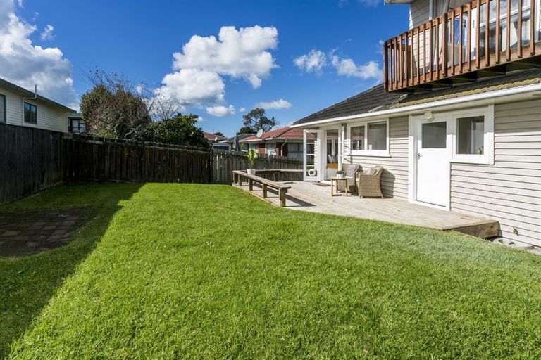 Photo of property in 2/13 Manuka Road, Bayview, Auckland, 0629