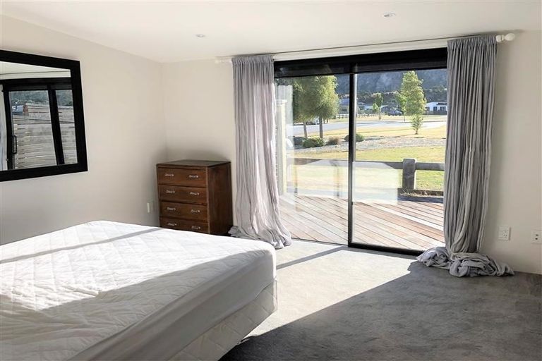 Photo of property in 66 Frye Crescent, Albert Town, Wanaka, 9305