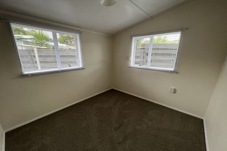 Photo of property in 5 Newton Place, Westbrook, Palmerston North, 4412