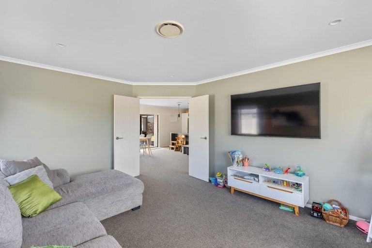 Photo of property in 21 Longstaff Drive, Bell Block, New Plymouth, 4312