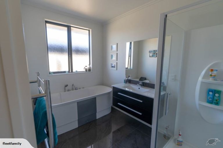 Photo of property in 13 Tiritiri Moana Drive, Pegasus, 7612