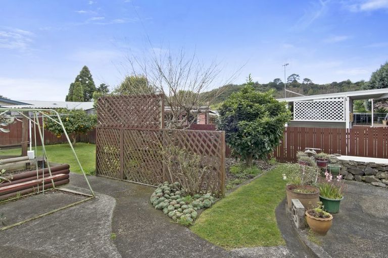 Photo of property in 8 Dingadee Street, Welcome Bay, Tauranga, 3112