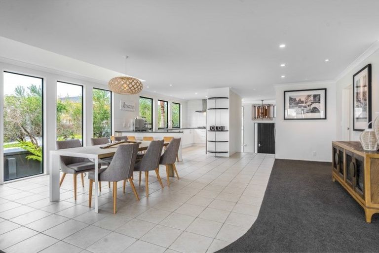 Photo of property in 62 Castor Bay Road, Castor Bay, Auckland, 0620