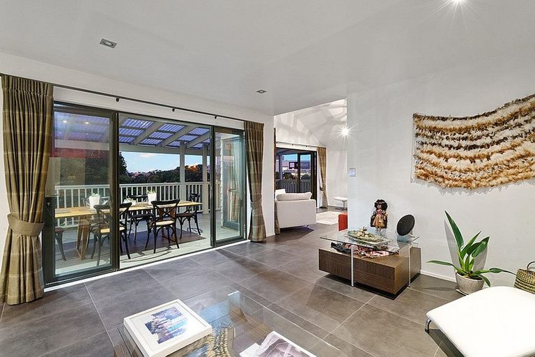 Photo of property in 7 Rangitoto Terrace, Milford, Auckland, 0620