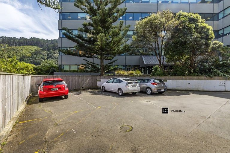 Photo of property in 2a/123 Molesworth Street, Thorndon, Wellington, 6011