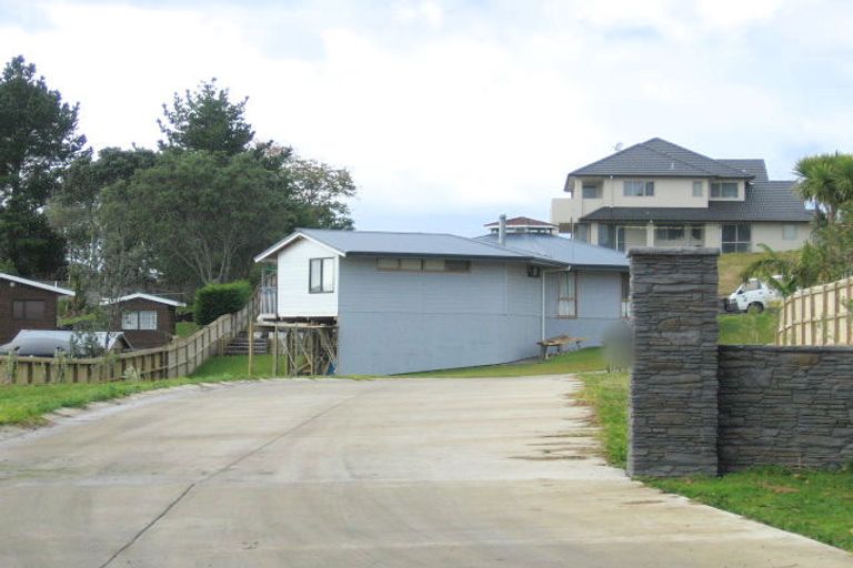 Photo of property in 19 Shelly Bay Road, Beachlands, Auckland, 2018