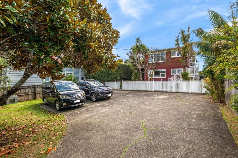 Photo of property in 1/14 Ewen Alison Avenue, Devonport, Auckland, 0624