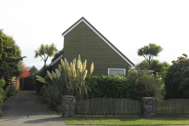 Photo of property in 7 Bowman Place, Sockburn, Christchurch, 8042