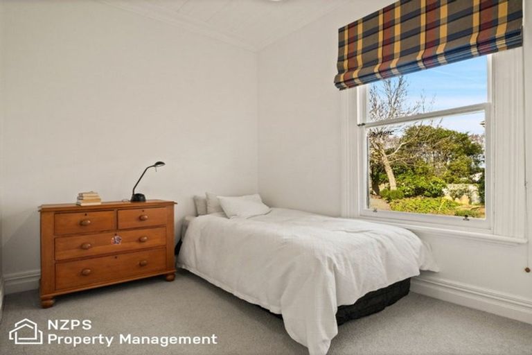 Photo of property in 44 Glendevon Place, Vauxhall, Dunedin, 9013