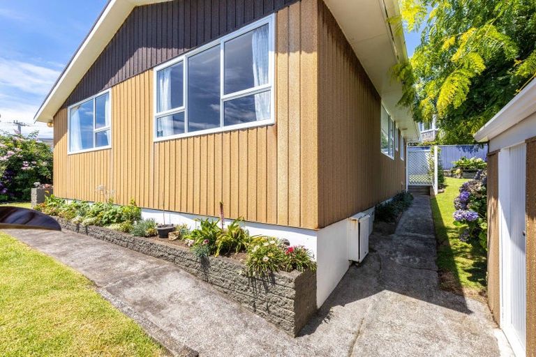 Photo of property in 33 South Road, Blagdon, New Plymouth, 4310