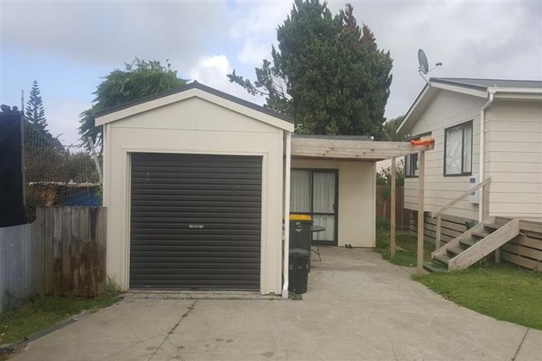 Photo of property in 31 Churchill Avenue, Manurewa, Auckland, 2102