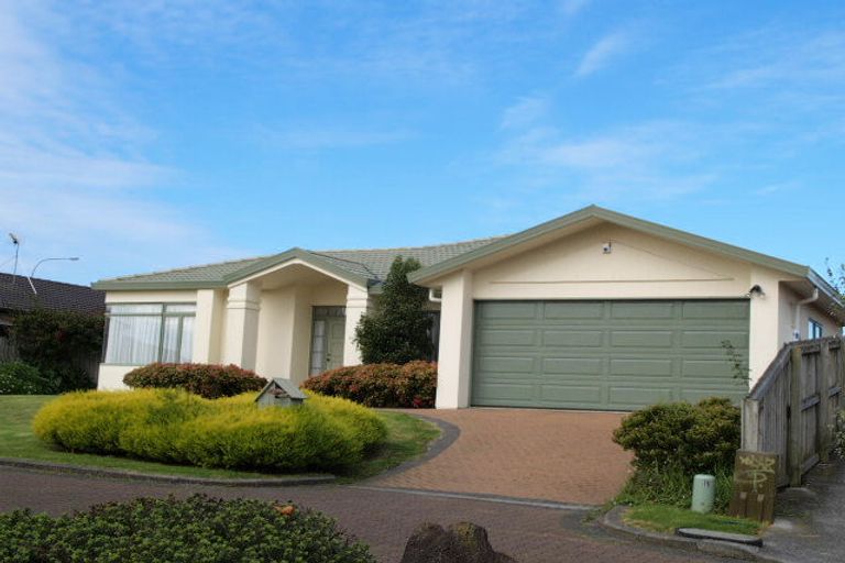 Photo of property in 20 Ambleside Drive, Northpark, Auckland, 2013