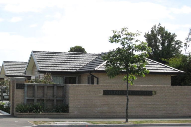 Photo of property in Yaldhurst Courts, 25/372 Yaldhurst Road, Russley, Christchurch, 8042