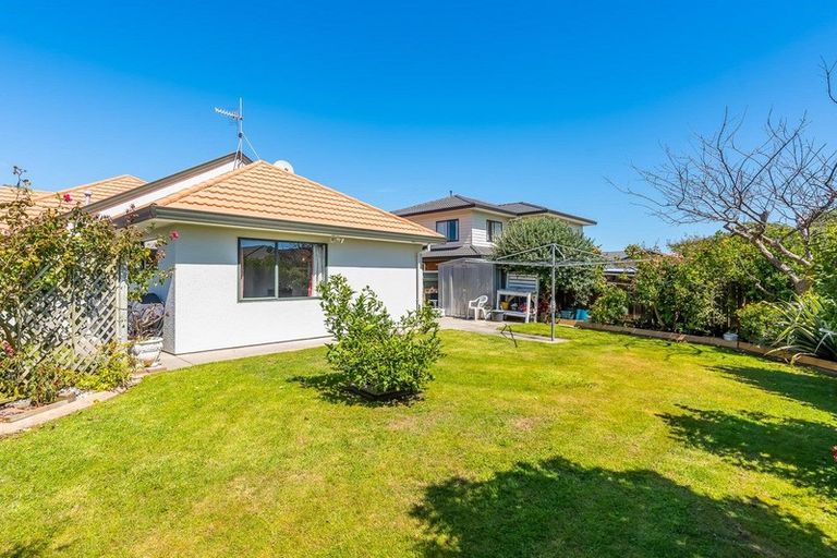 Photo of property in 67 Cedar Drive, Paraparaumu Beach, Paraparaumu, 5032