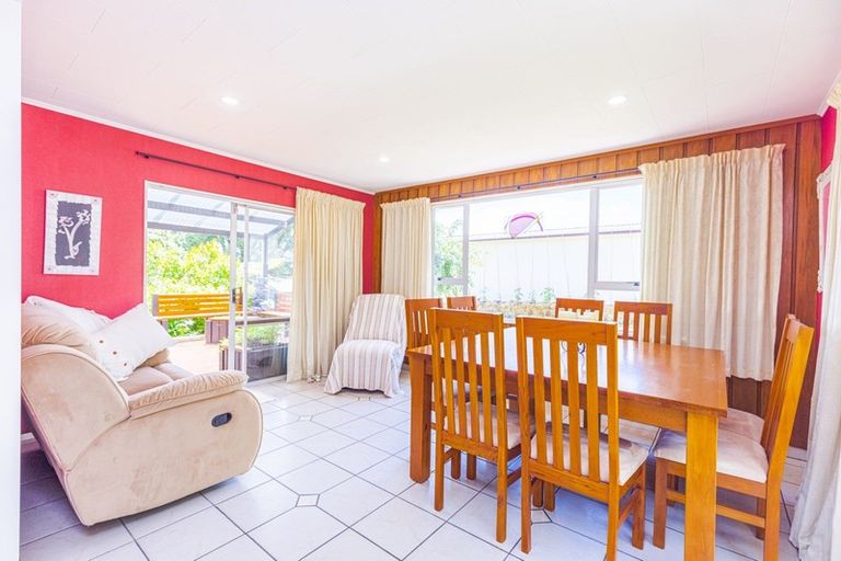 Photo of property in 10 Davidson Crescent, Pahiatua, 4910