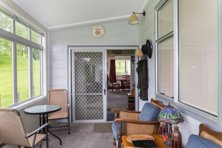 Photo of property in 134 Tipapakuku Road, Dannevirke, 4930