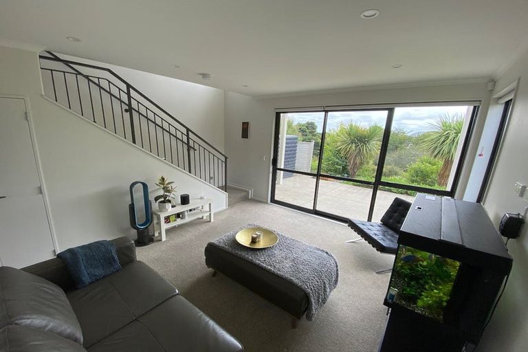 Photo of property in 16 Matairangi Avenue, Totara Heights, Auckland, 2105