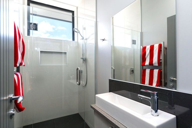 Photo of property in 18 Lee Street, Blenheim, 7201