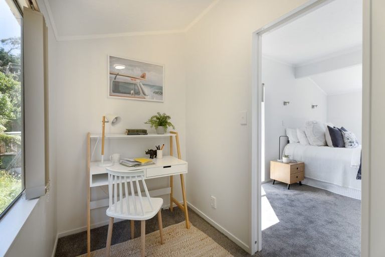 Photo of property in 36 Cambrian Street, Churton Park, Wellington, 6037