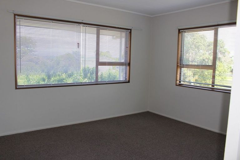 Photo of property in 1/68 Sorrel Crescent, Bucklands Beach, Auckland, 2012