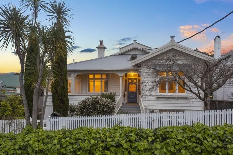 Photo of property in 7 Huia Street, Devonport, Auckland, 0624