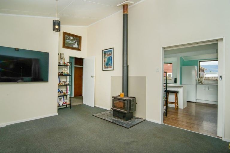 Photo of property in 120a Romilly Street, Westport, 7825