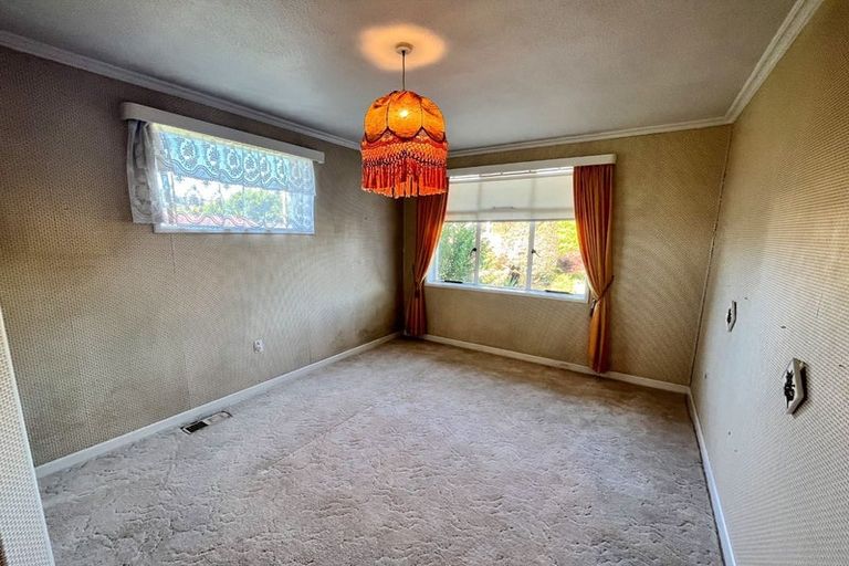 Photo of property in 13 Clouston Street, Saint Martins, Christchurch, 8022