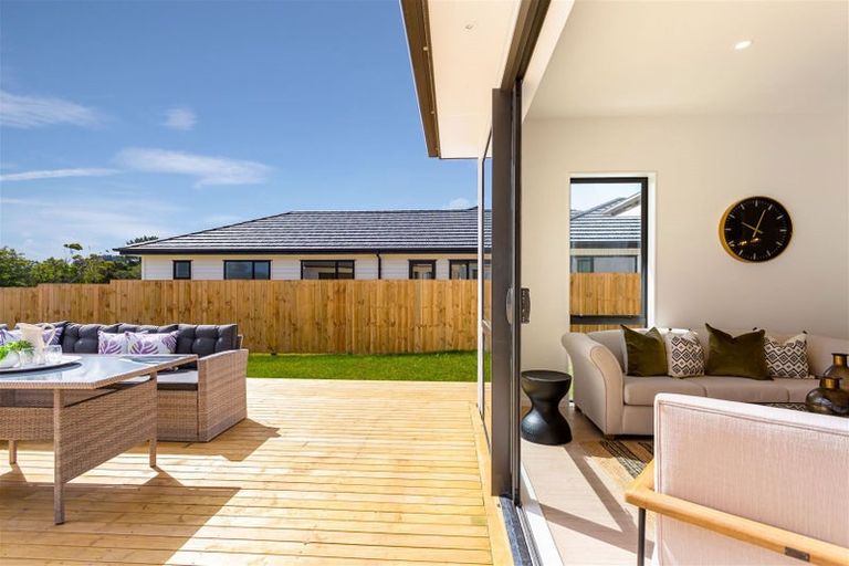 Photo of property in 10 Cutfield Lane, Kumeu, 0810