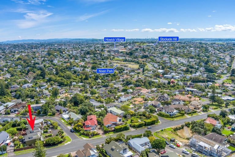 Photo of property in 4 Evelyn Road, Cockle Bay, Auckland, 2014