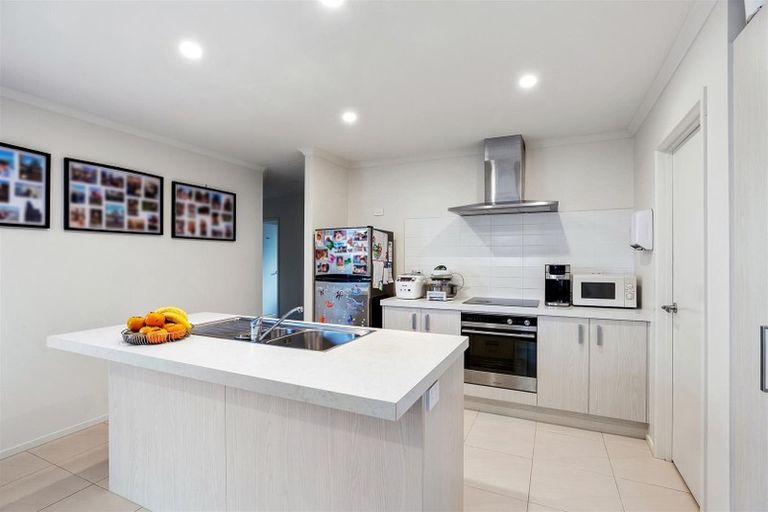 Photo of property in 17 Trevally Place, Snells Beach, 0920