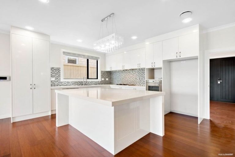 Photo of property in 21 Cranford Drive, Flat Bush, Auckland, 2019