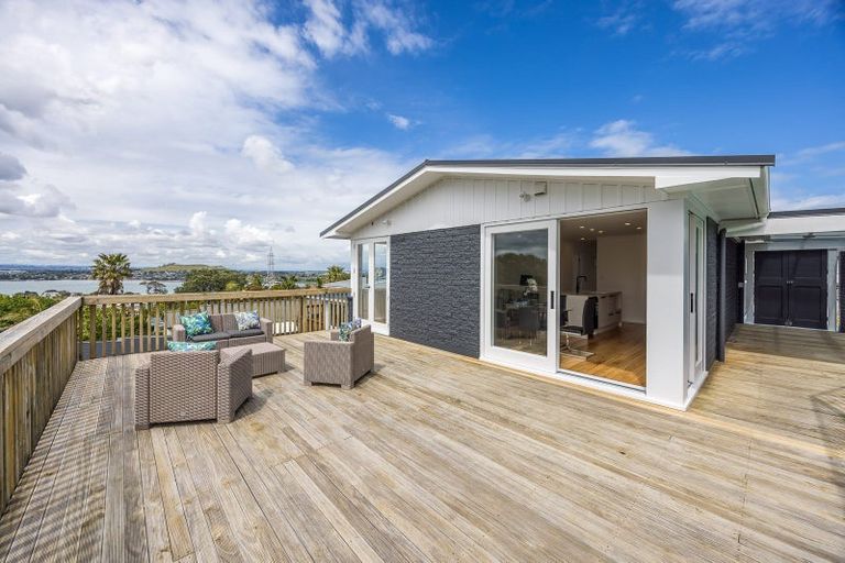 Photo of property in 2a Hoskins Avenue, Hillsborough, Auckland, 1042