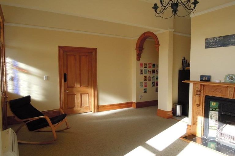 Photo of property in 16 Lawrence Street, Newtown, Wellington, 6021