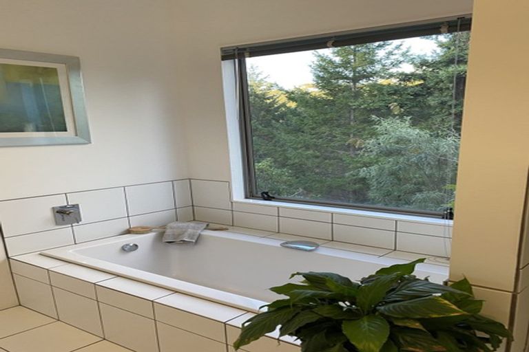 Photo of property in 27a Hikanui Drive, Havelock North, 4130