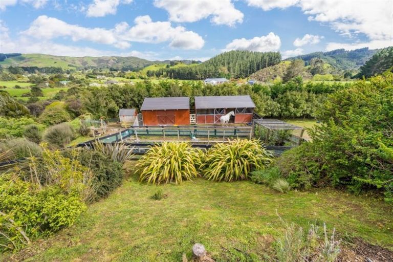 Photo of property in 88 Russells Road, Whitemans Valley, Upper Hutt, 5371