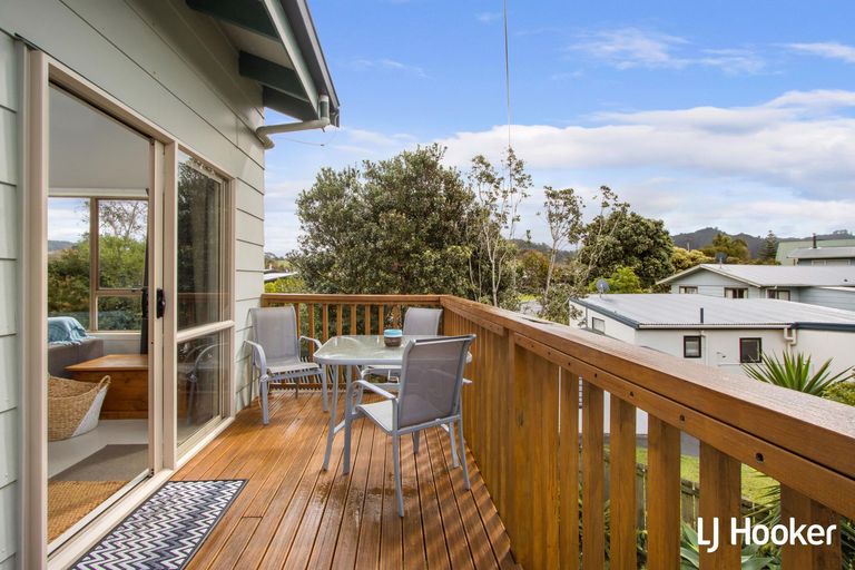 Photo of property in 43 Hillview Road, Waihi Beach, 3611