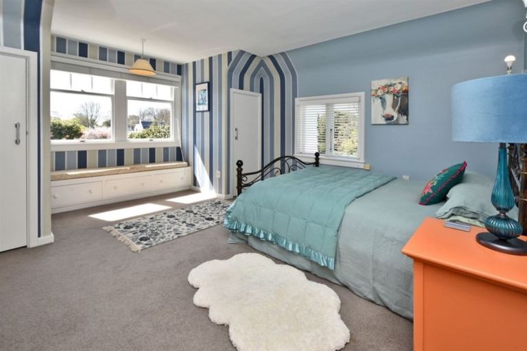 Photo of property in 27 Makora Street, Fendalton, Christchurch, 8041