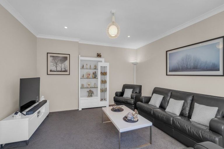 Photo of property in 29 Hemingway Place, Spencerville, Christchurch, 8083