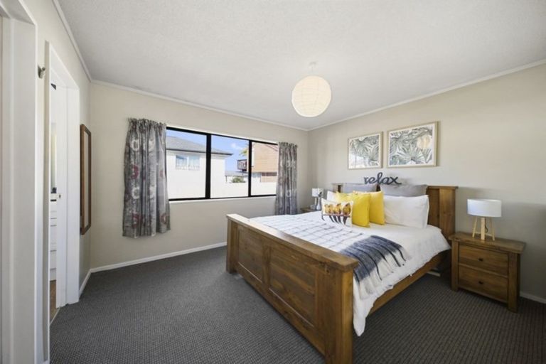 Photo of property in 1/32 Greenhill Crescent, Pakuranga, Auckland, 2010