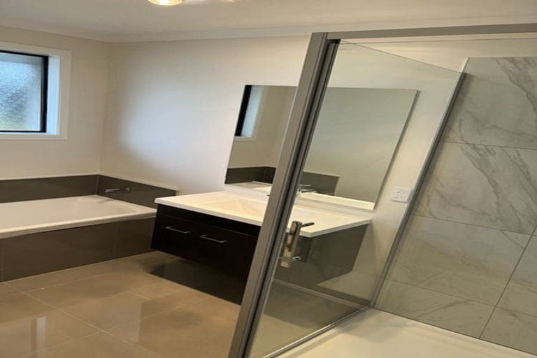 Photo of property in 85 Melksham Drive, Churton Park, Wellington, 6037