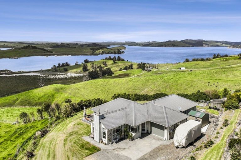 Photo of property in 281 Linton Road, Maungaturoto, 0583