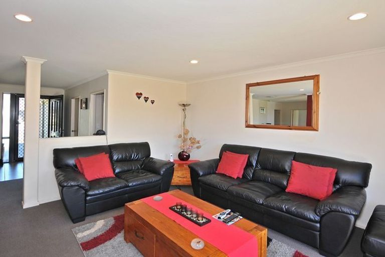 Photo of property in 105 Doncaster Drive, Papamoa Beach, Papamoa, 3118